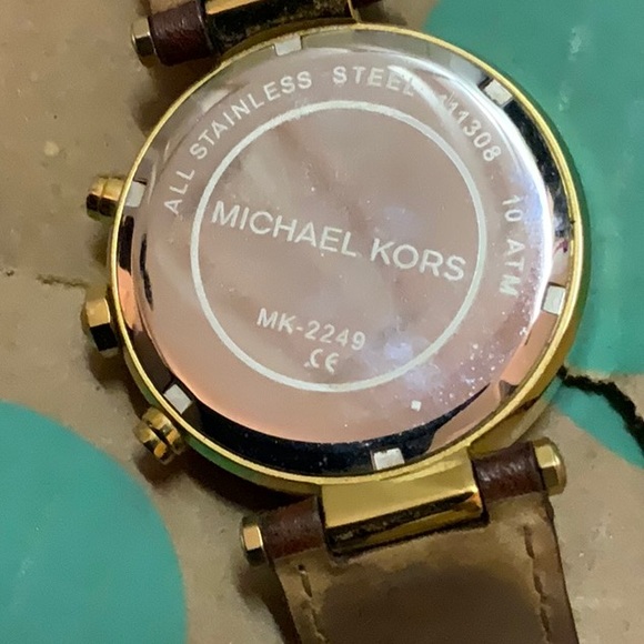 Michael Kors Watch - Picture 4 of 7